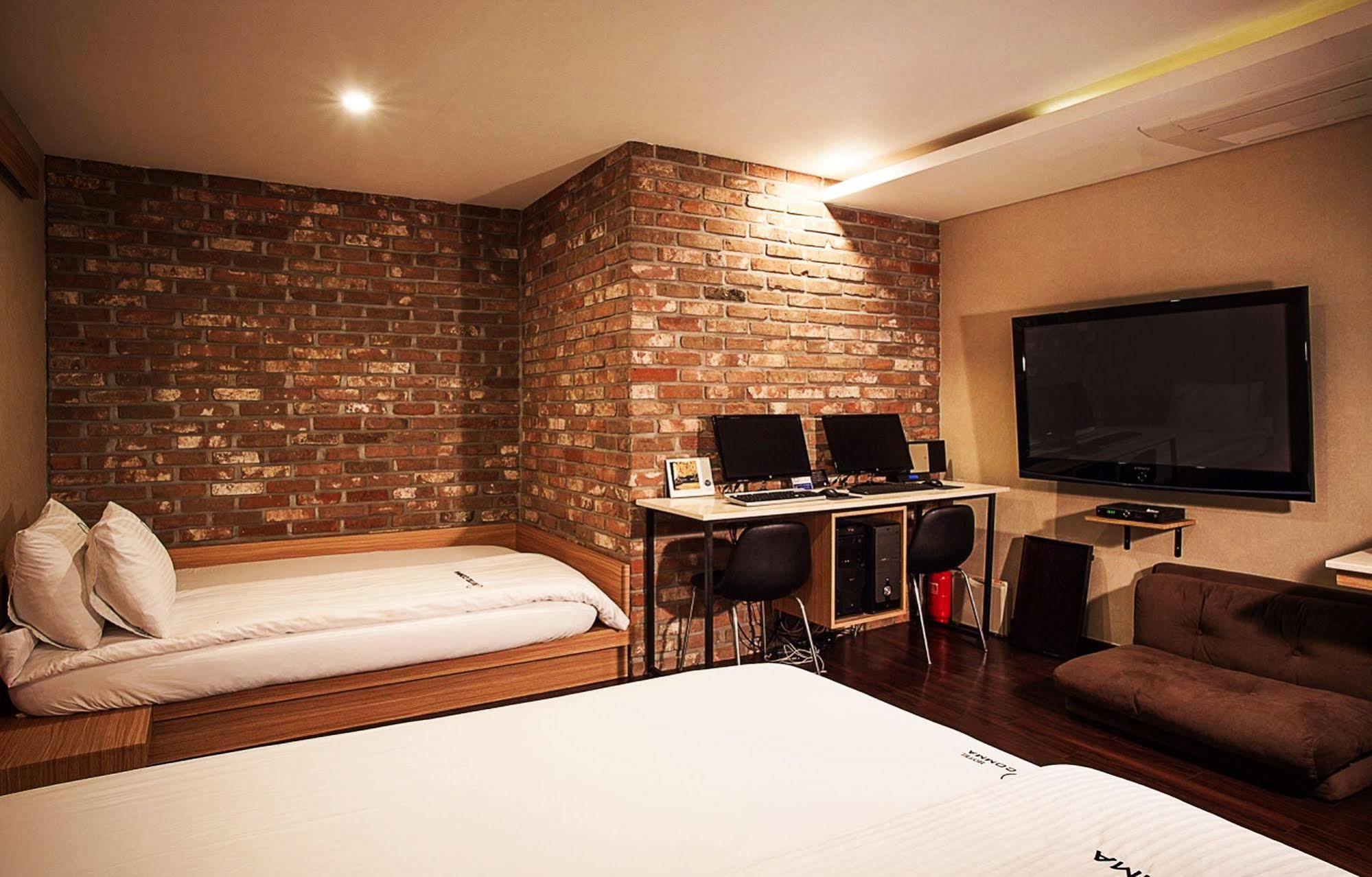 Comma Hotel ปูซาน ภายนอก รูปภาพ